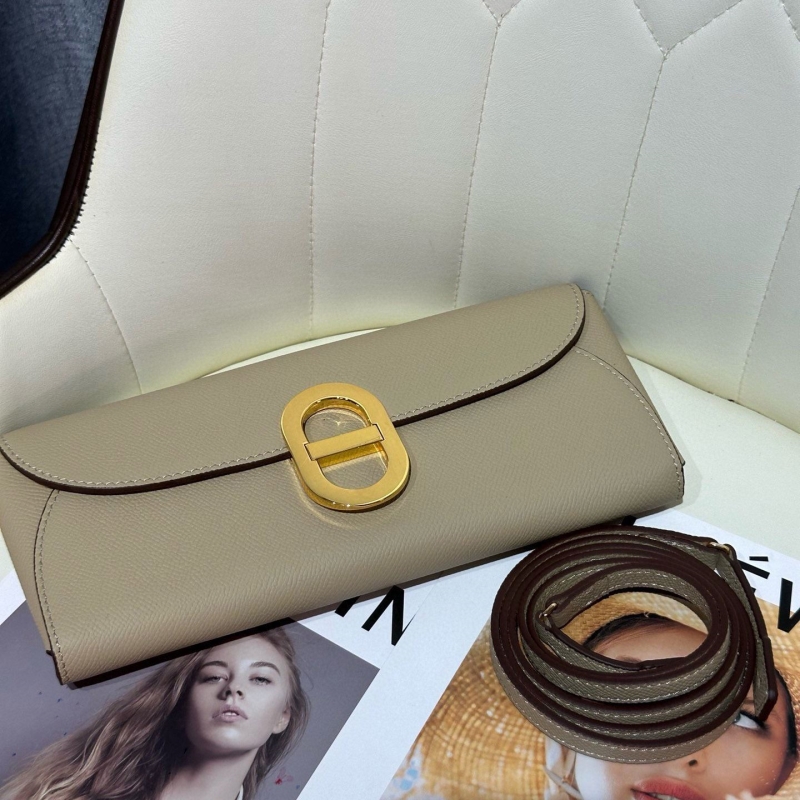 H**mes roulis bags